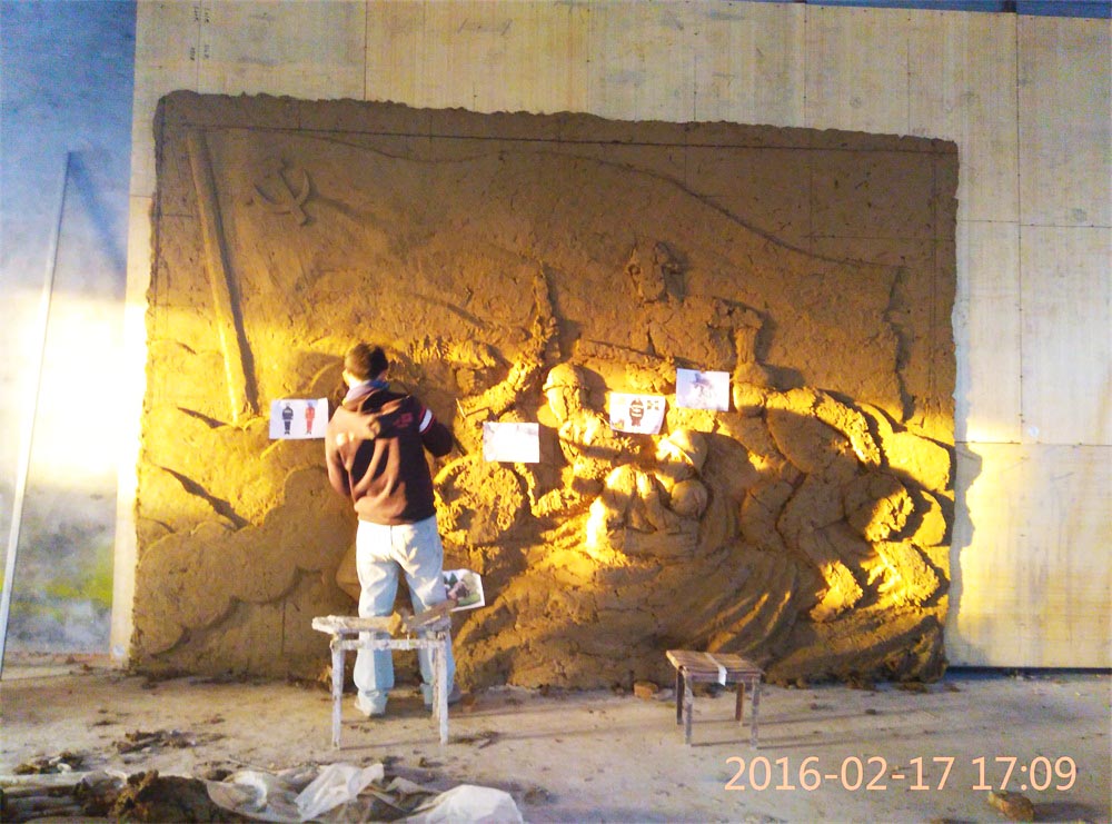 工程公告：消防題材玻璃鋼浮雕泥塑即將完工。