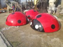 hj3764 玻璃鋼座椅樹(shù)池七星瓢蟲(chóng)雕塑_玻璃鋼座椅樹(shù)池七星瓢蟲(chóng)雕塑_濱州宏景雕塑有限公司