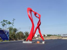 青島國(guó)際服裝城不銹鋼雕塑、石雕、玻璃鋼雕塑_濱州宏景雕塑有限公司