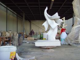 hj1747 不銹鋼雕塑—凌空之剪 小稿_青島國際服裝城不銹鋼雕塑、石雕、玻璃鋼雕塑_濱州宏景雕塑有限公司